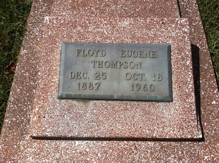 Floyd Thompson cemetery 02